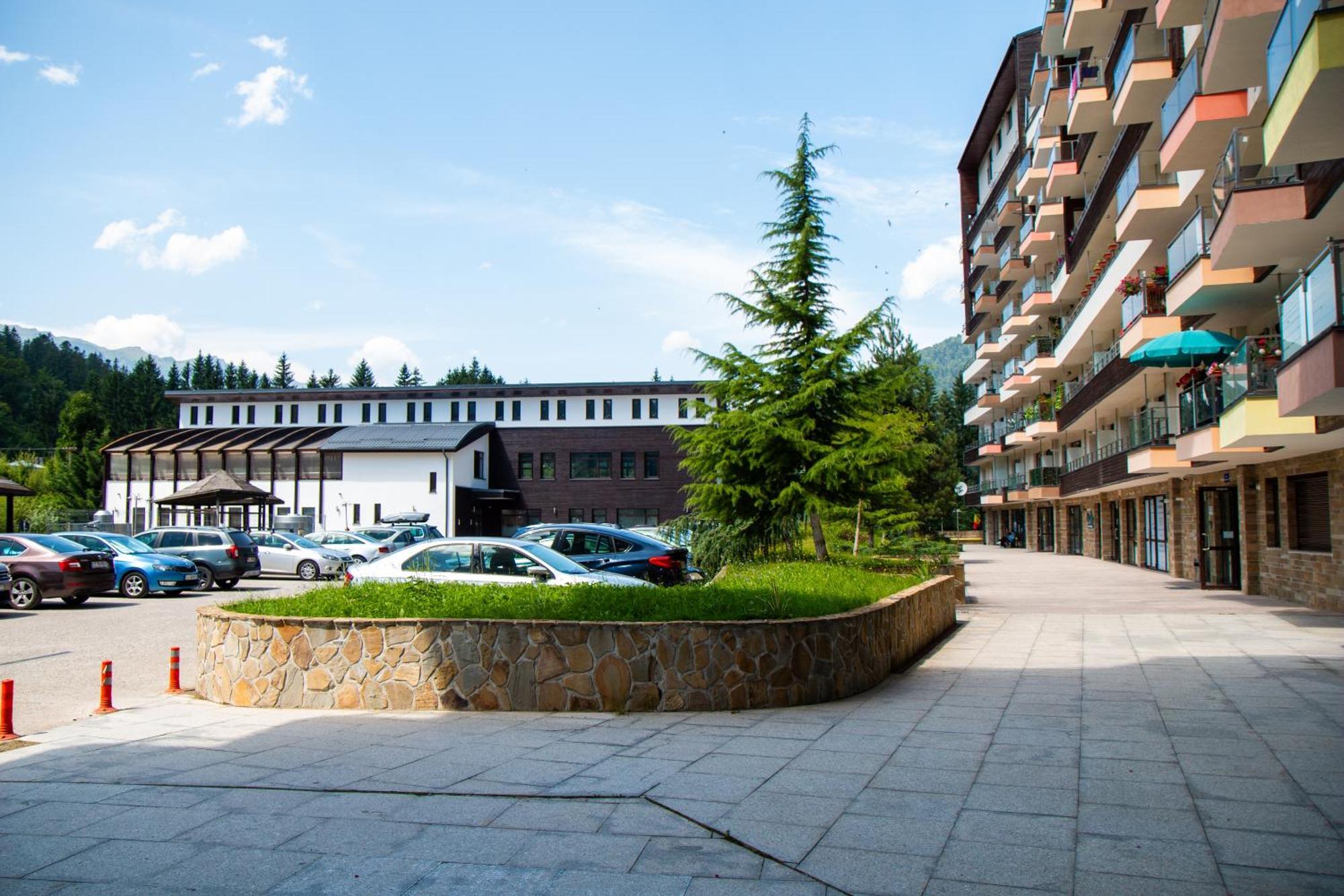Best View Ap With Parking And 2 Bathrooms Sinaia Kültér fotó