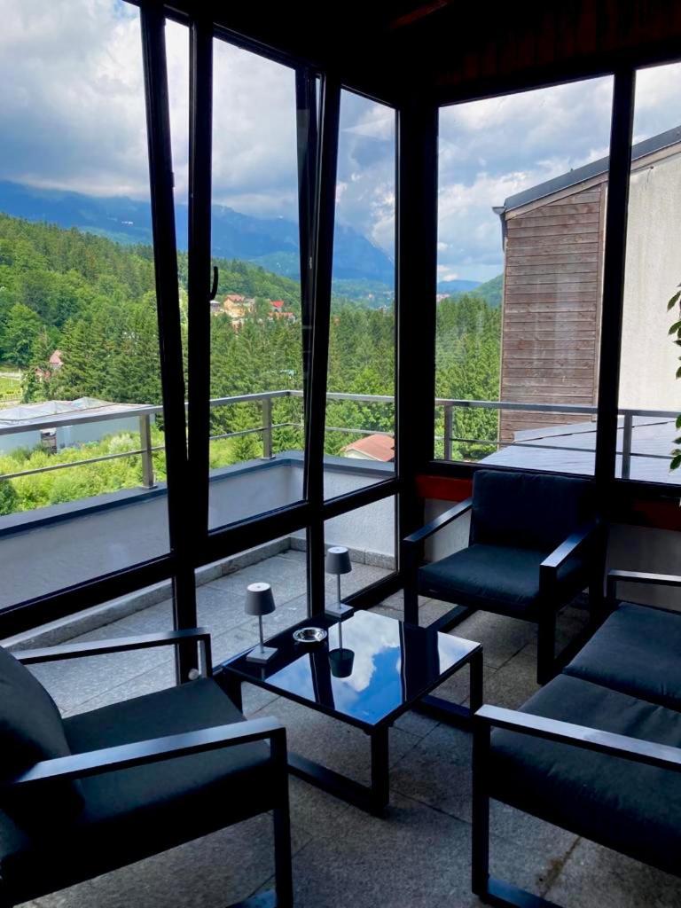 Best View Ap With Parking And 2 Bathrooms Sinaia Kültér fotó
