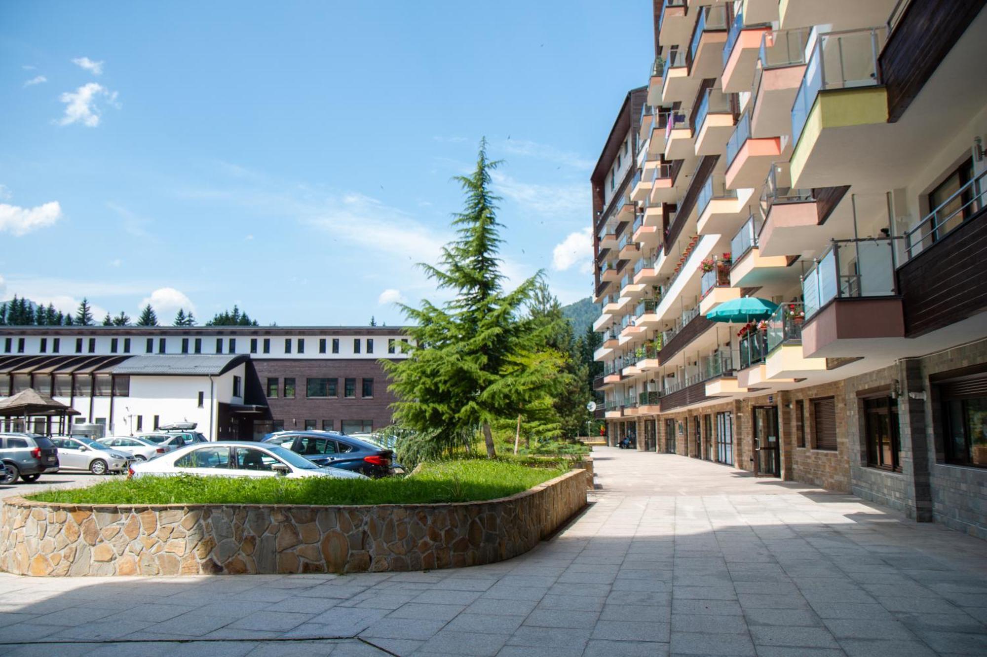 Best View Ap With Parking And 2 Bathrooms Sinaia Kültér fotó